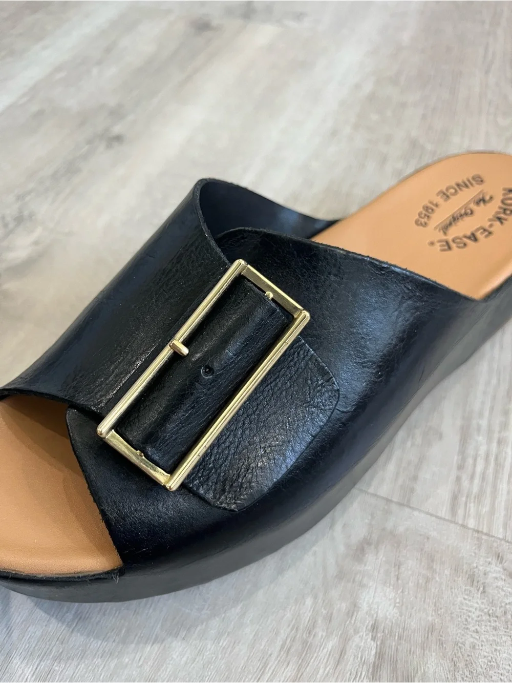 Kork-Ease York Black Leather Platform Slide Sandals 9 New NWOB Comfort Quiet Lux